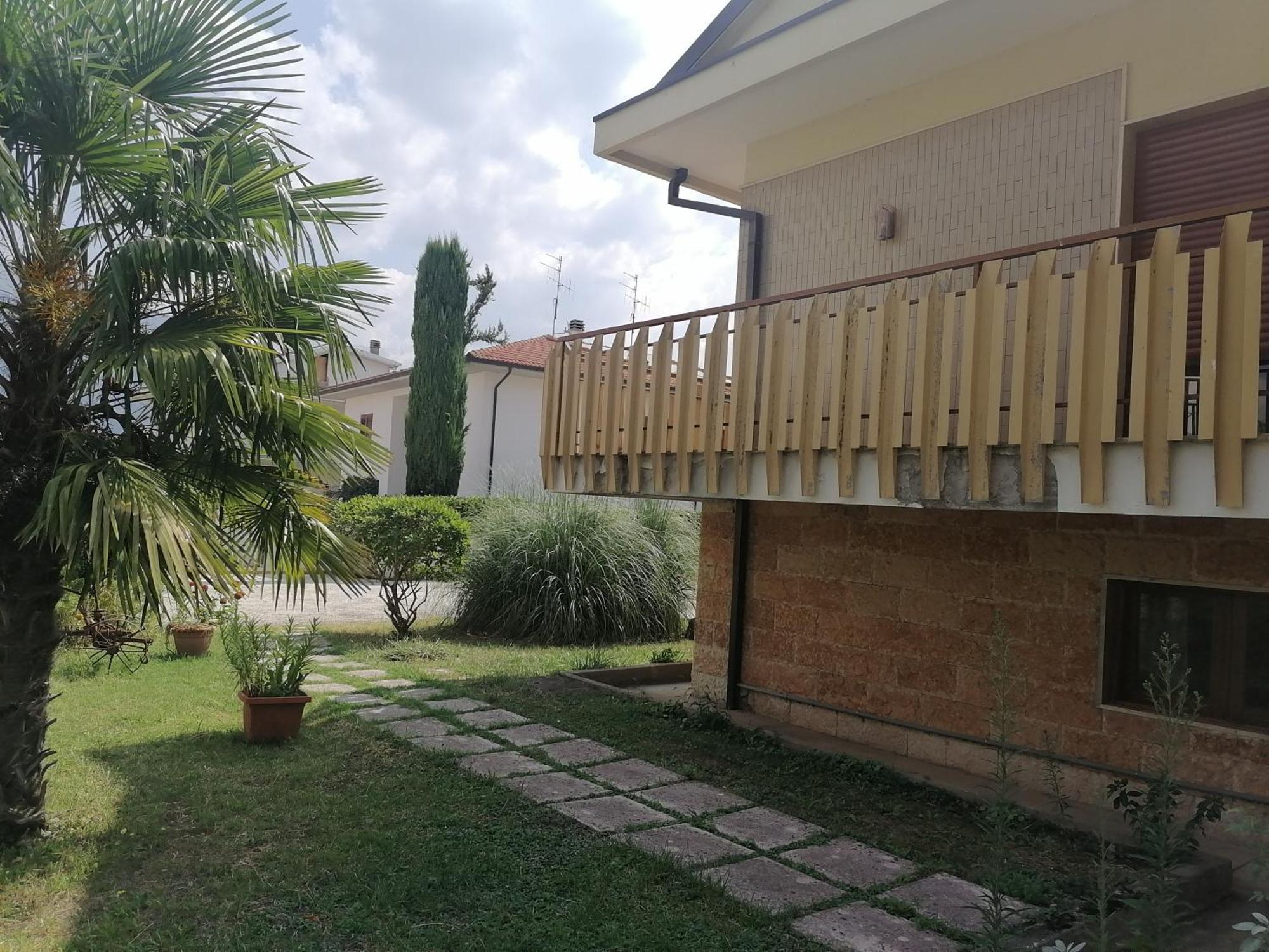 B&B Villaggio Sole Сульмона Экстерьер фото